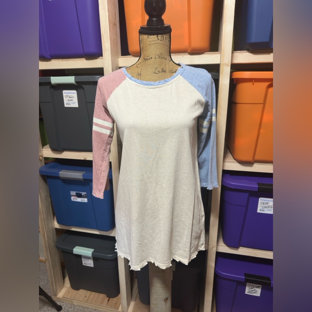 POL Colorblock Raglan Sleeve Top - Picture 2 of 9
